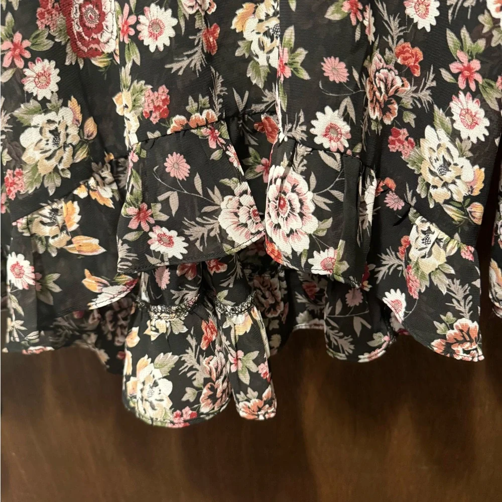 Umgee babydoll black floral top with ruffles size M - Picture 5 of 15